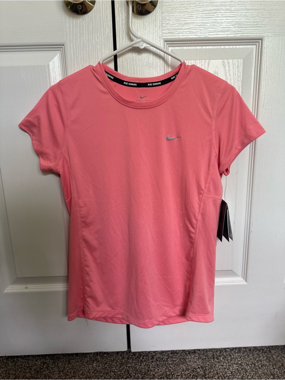 Nike Coral Pink Short Sleeve Dri-FIT Tee Size M